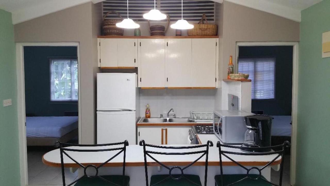 פורתסמות' Kootney Resorts מראה חיצוני תמונה